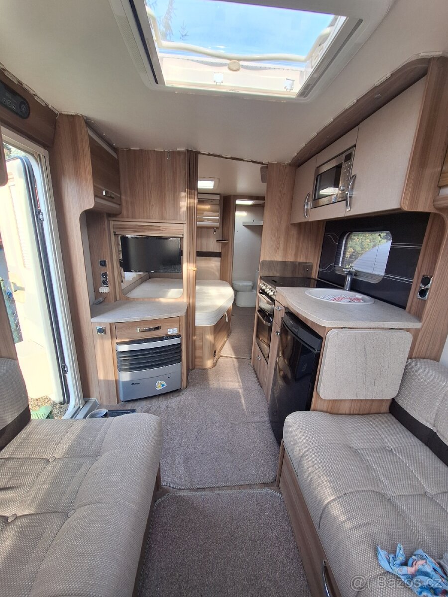 Obytný přívěs swift - 4