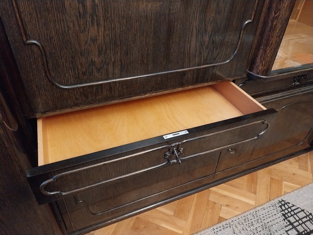 Retro sekretář ze 40-tých let - 4