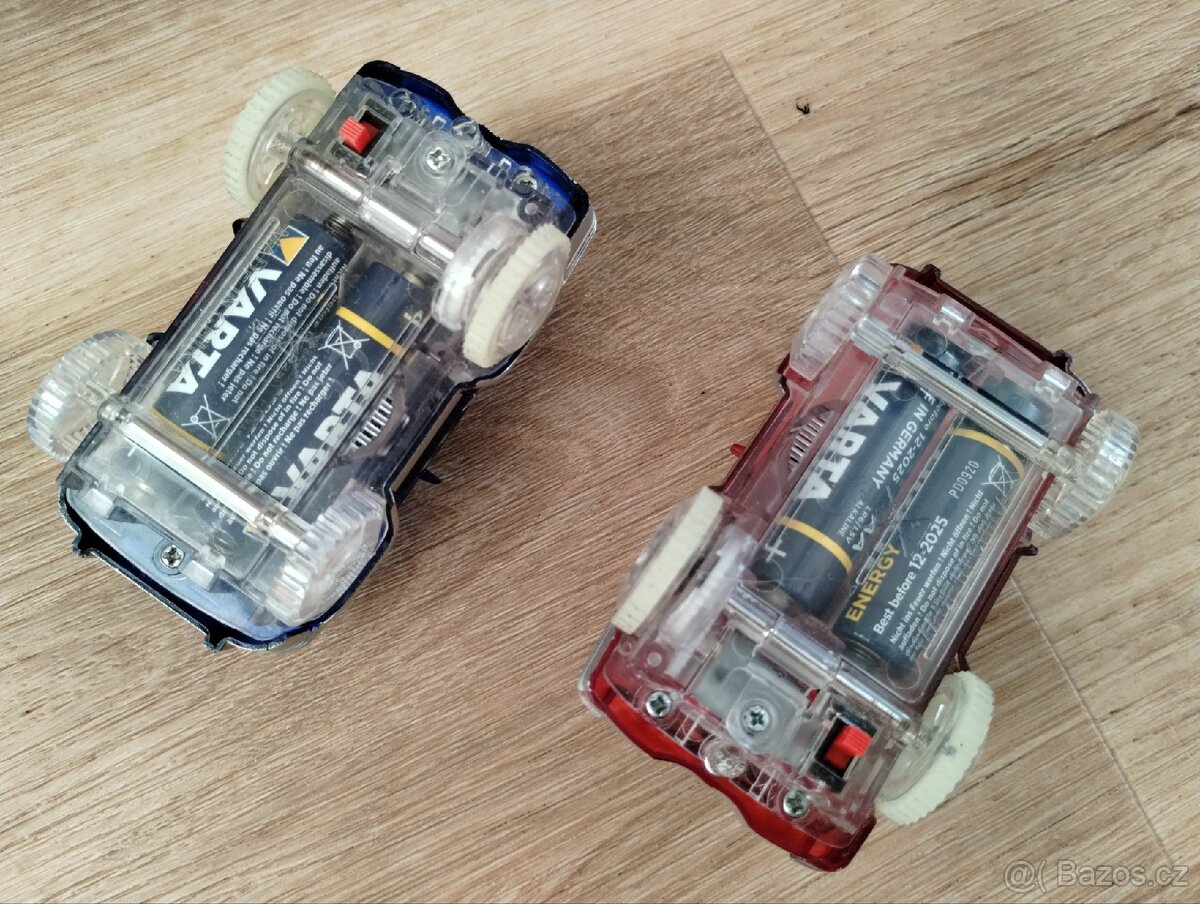Fosforeskující autodráha + 2x autíčko - 4