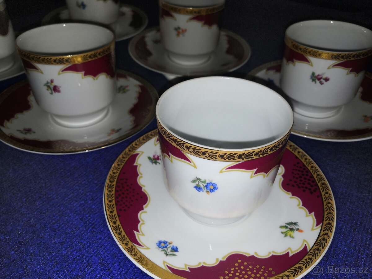 Sada porcelánových šálků - 4