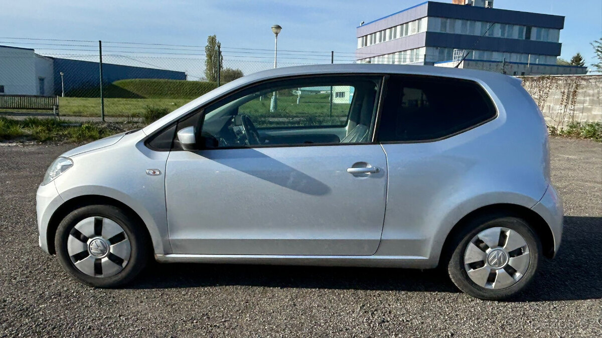 Volkswagen up 1.0 MPI 2012 manuál - 4