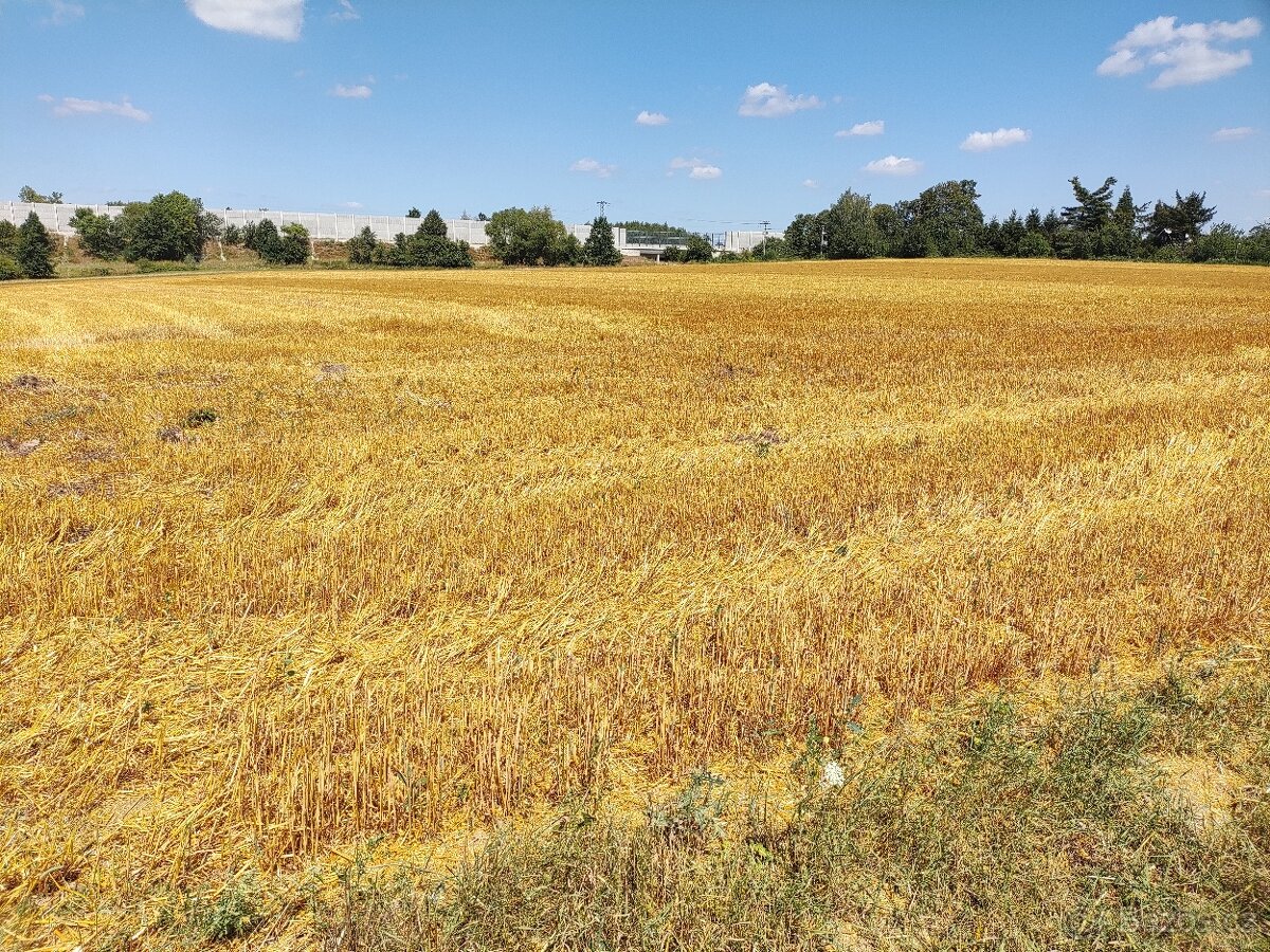 Stránčice /Praha Východ/ - 2 585 m² na průmyslovou výstavbu – pohled 4