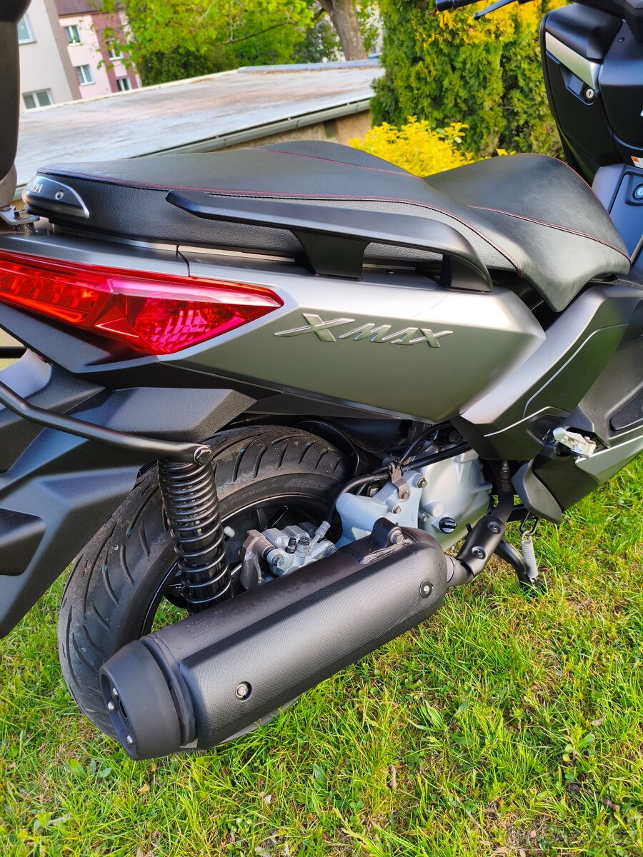 Yamaha X-Max 125i - 4