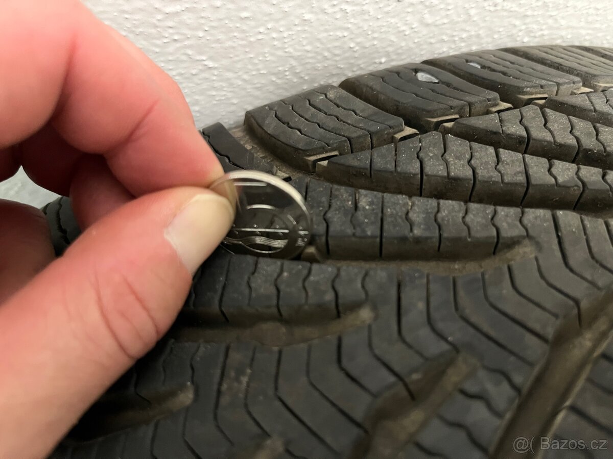 Pneumatiky Zima 215/55 R16 . - 4