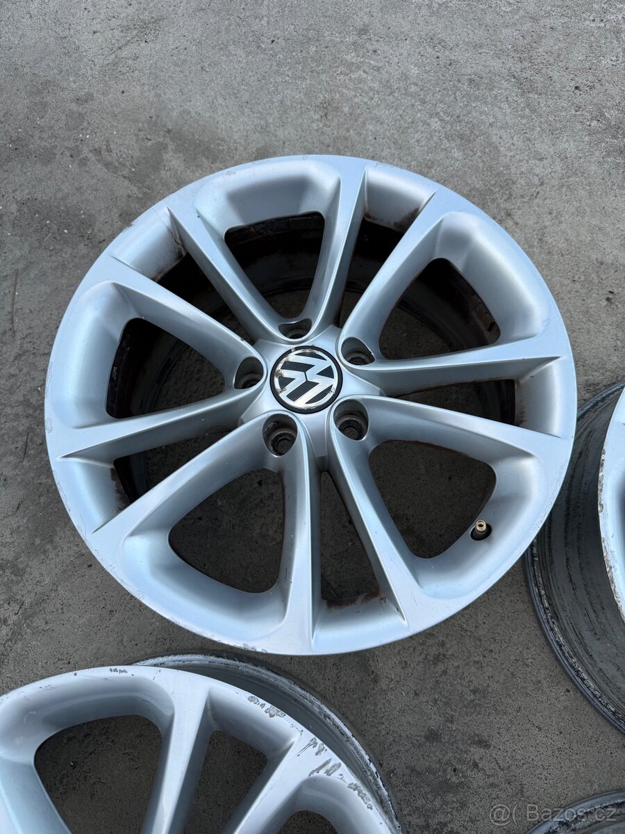 ALU Disky Volkswagen R17 - 4