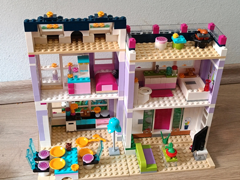 LEGO Friends 41095 Emmin dům - 4