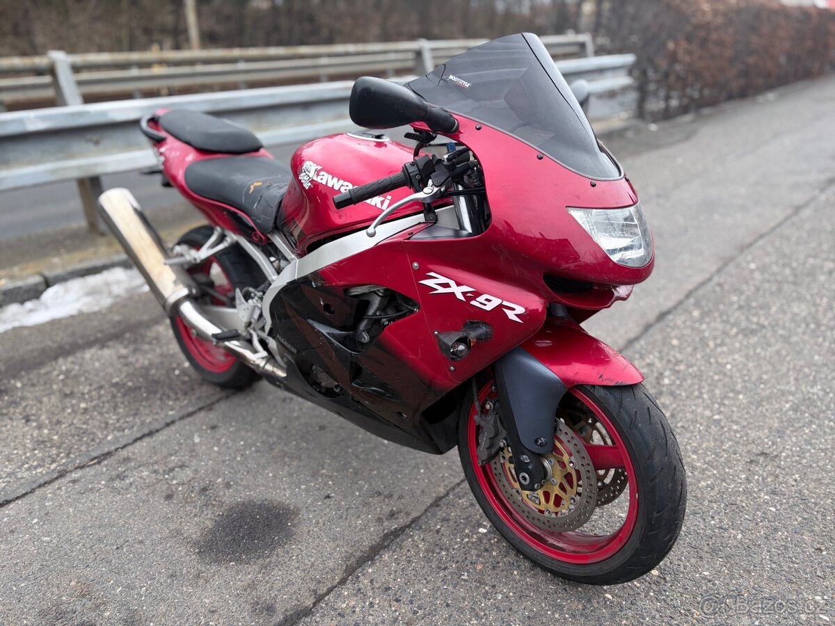 Kawasaki zx9r - 4