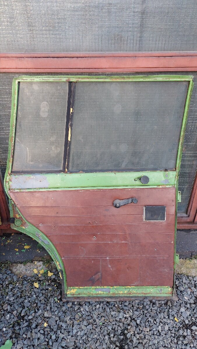 Zadní dveře na Wartburg - 4