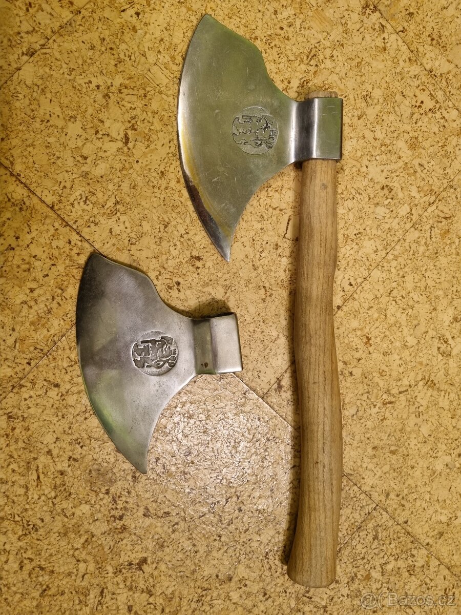 Okrasná sekera - 4