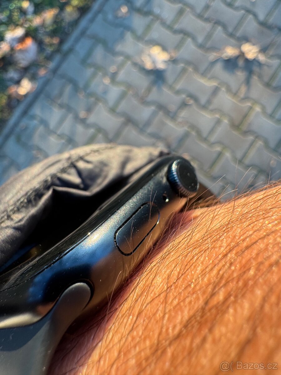 Apple Watch 8 45mm Midnight Blue - Krásný stav - 4