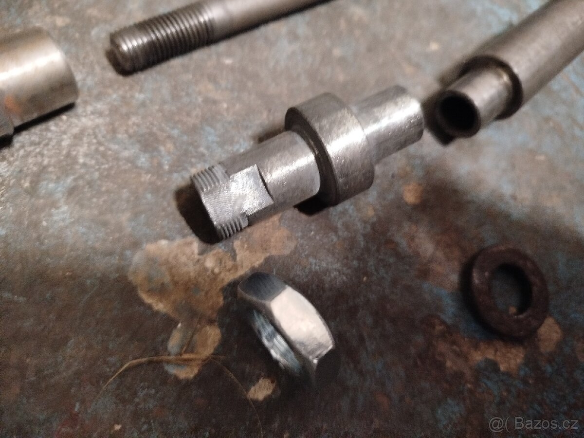 Čz 150 osa kola - 4