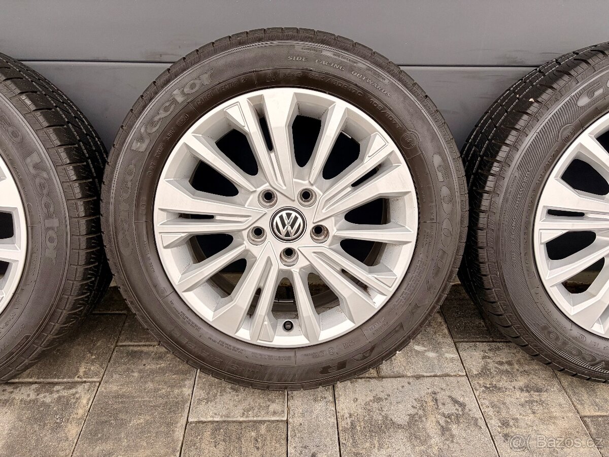 Zimní originál VW T6.1 T6 T5 216/60 r17c Goodyear - 4