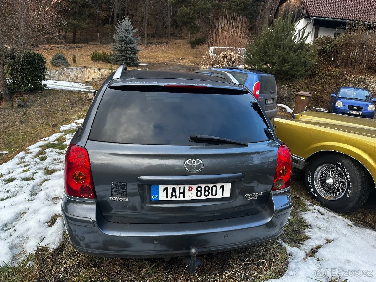 Toyota Avensis - 4