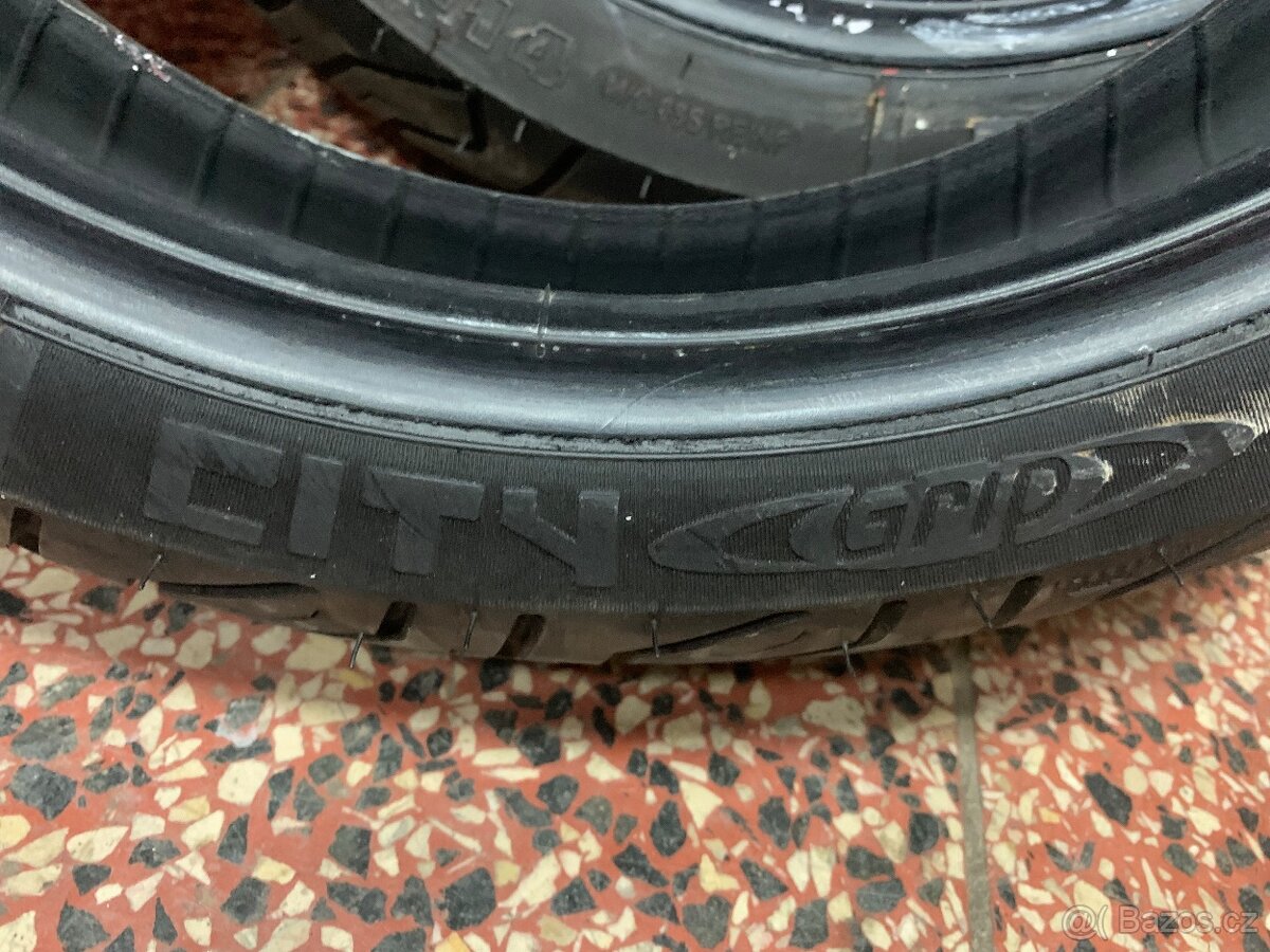 Pneumatiky Michelin City Grip - 4
