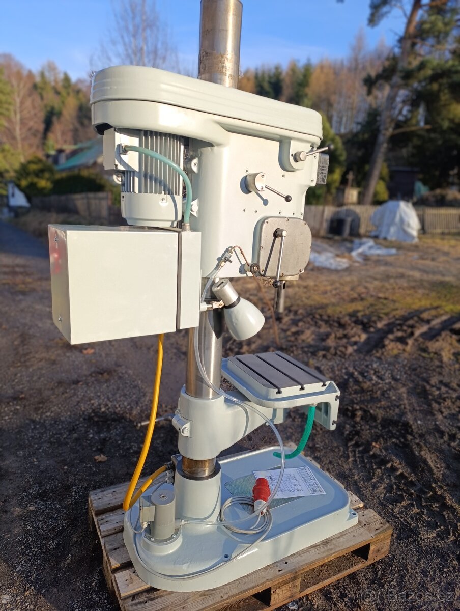 Sloupová vrtačka VS 32B - 4