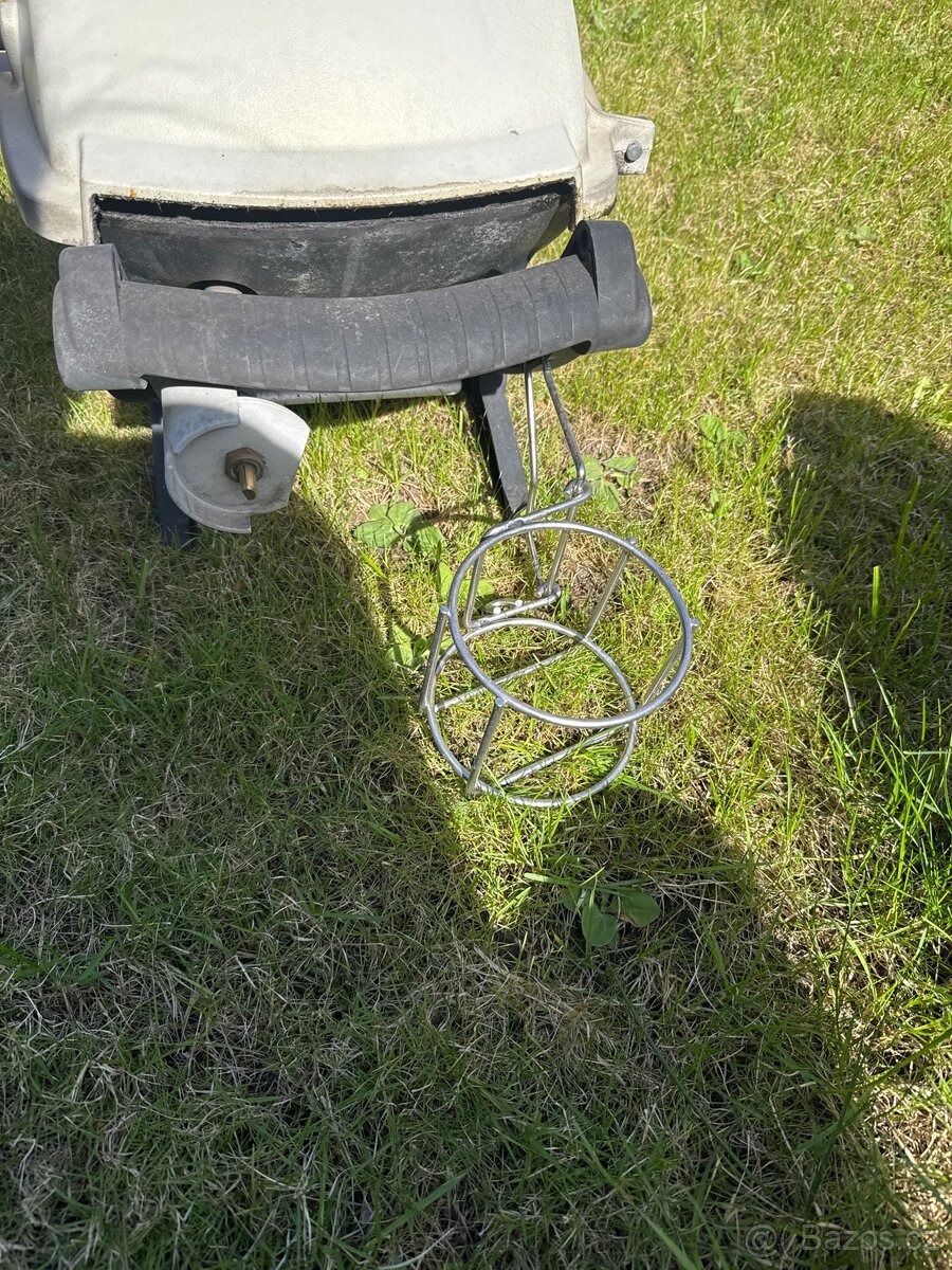 Gril Weber Q - 4