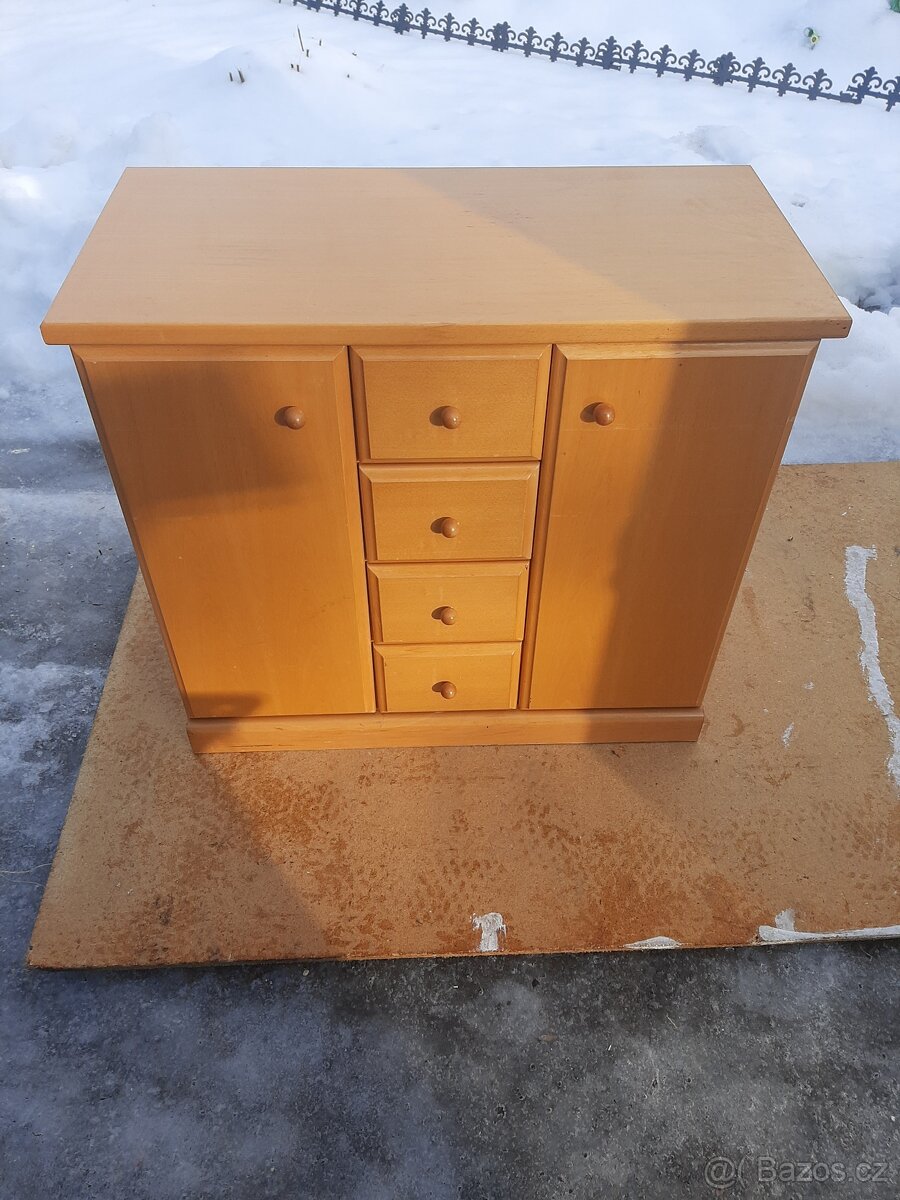 Skříň 73×40 výška 73cm - 4