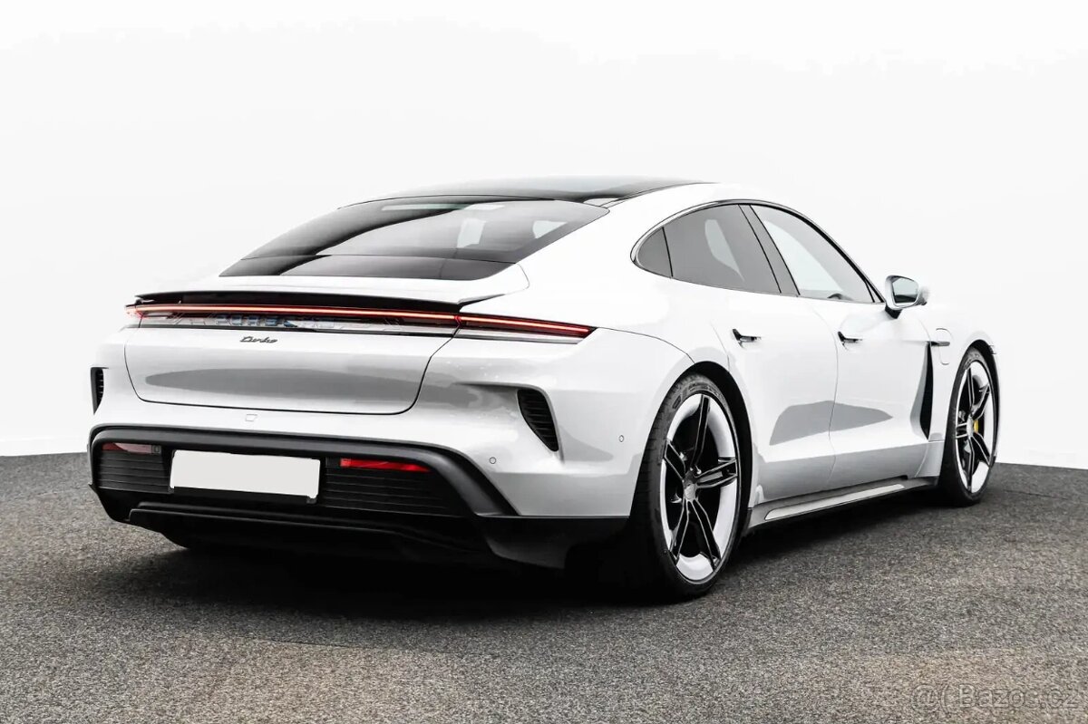 Porsche Taycan - 4