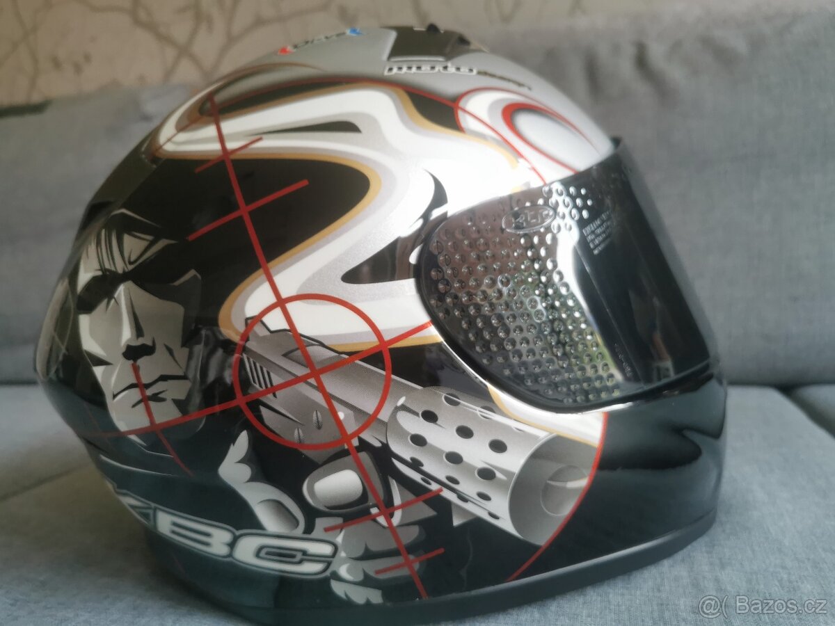 Moto helma KBC - 4