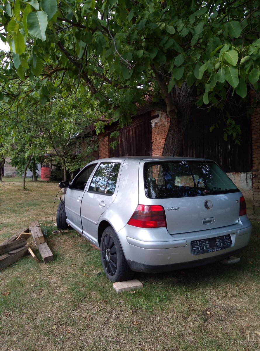 VW golf 4 1.616v - 4