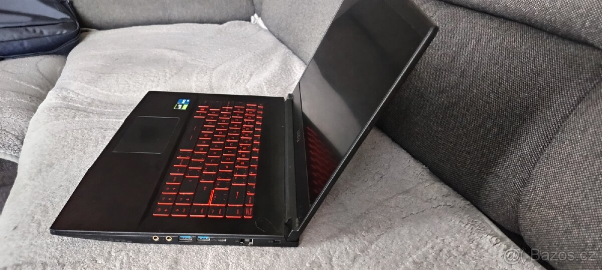Herní notebook MSI - 4