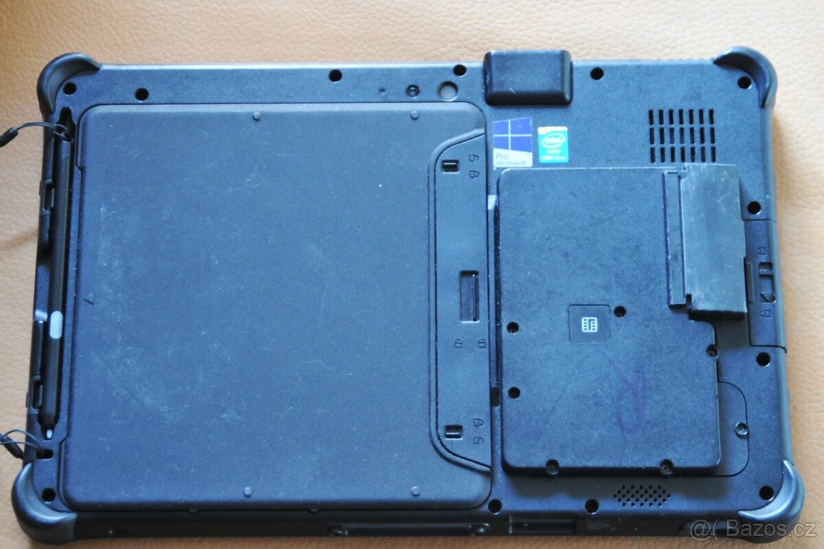 Vojenský/průmyslový tablet GETAC F110 - 4