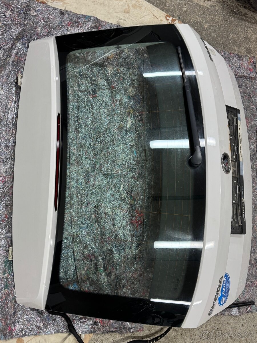 Škoda fabia 3 - kompletní kufrové páté dveře - 4