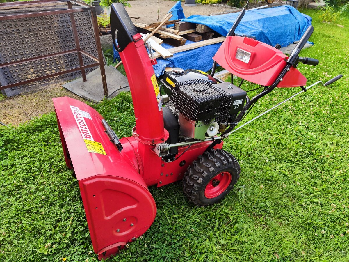 ⭐⭐⭐Motorová sněhová fréza VEGA 1102 LUX - 4