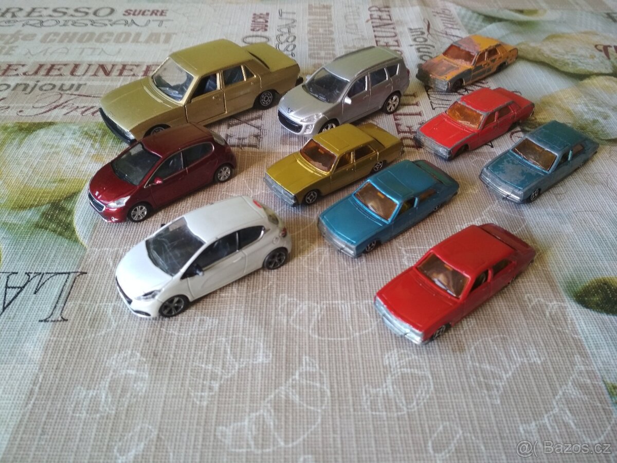 modely - autíčka Peugeot - 4