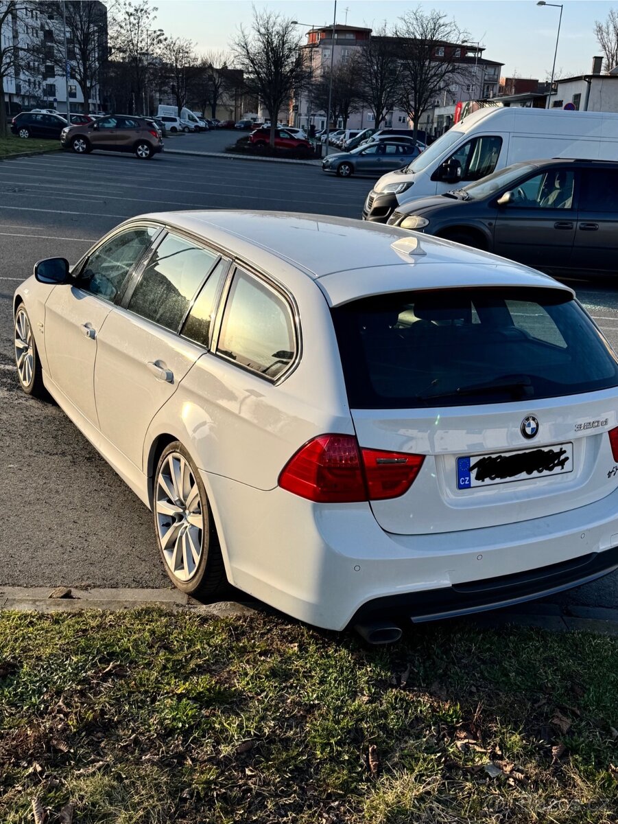 BMW 320D XDRIVE AUTOMAT 130KW - 4