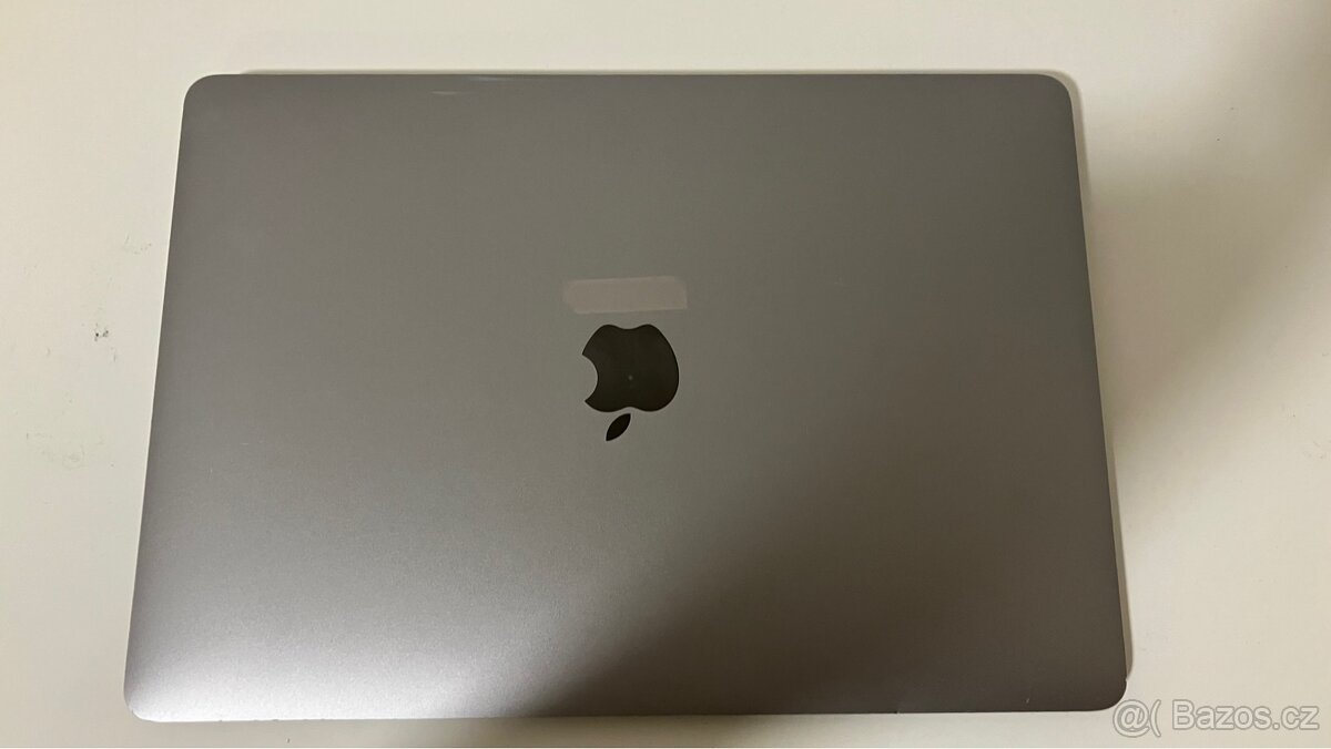 Macbook Air 13” 2020 M1 šedý - 4