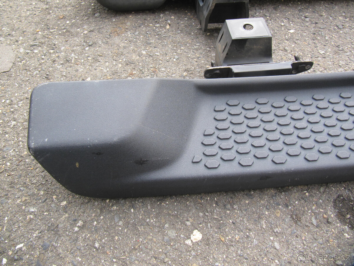 Jeep Wrangler nášlapy