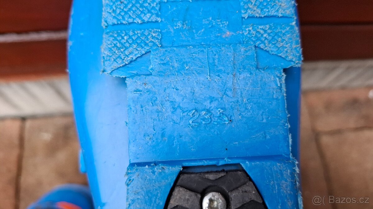 Prodám dětské lyžáky Lange RS 60 vel. 37 (23,5) - 4