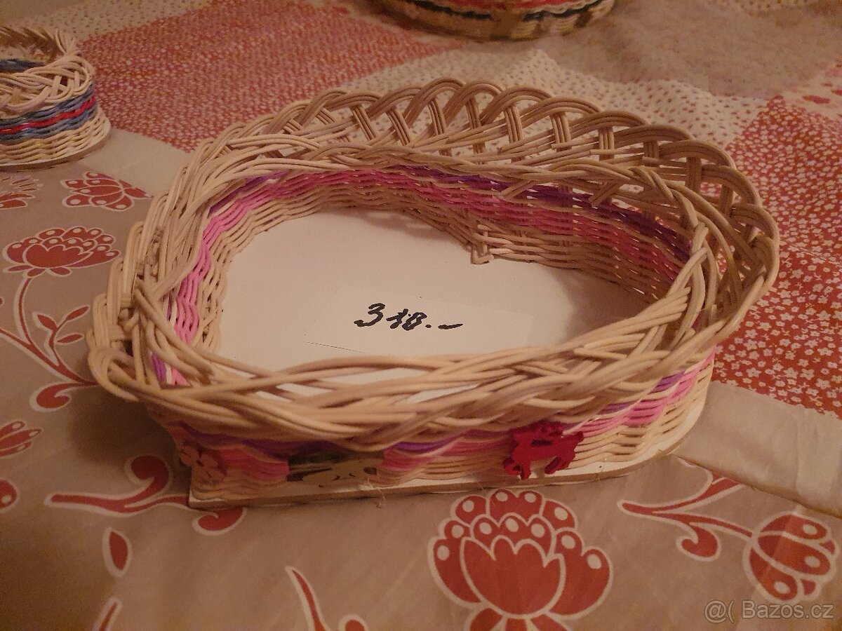 Proutěné misky různých velikostí 240 – 370,- Kč - 4