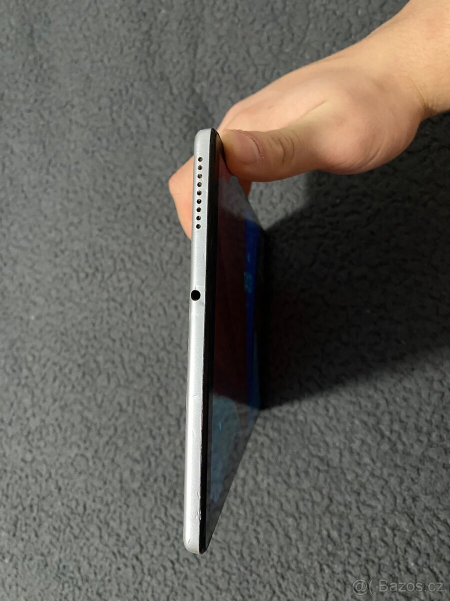 Prodám tablet Lenovo tab m10+ - 4