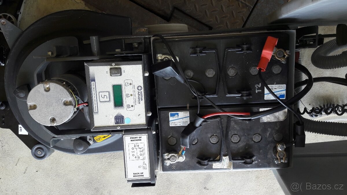 Podlahový mycí stroj Nilfisk BA 510 - 4