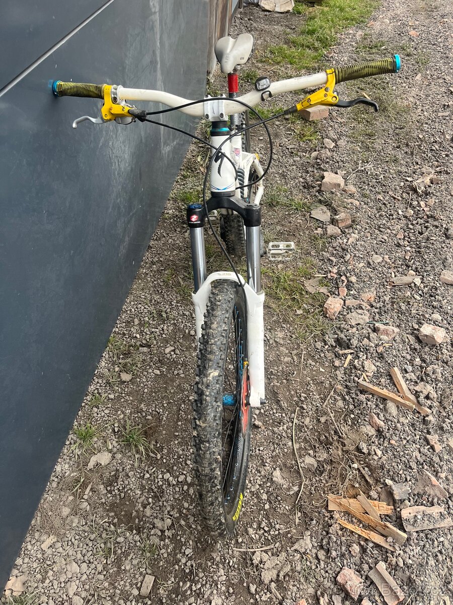 Sjezdové kolo Specialized Big Hit 3 - 4