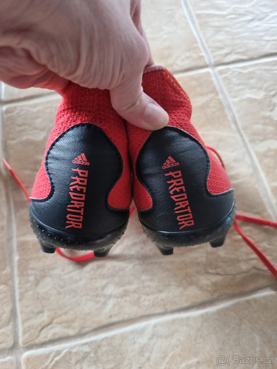 Kopačky Adidas Predator 36 a 2/3 - 4