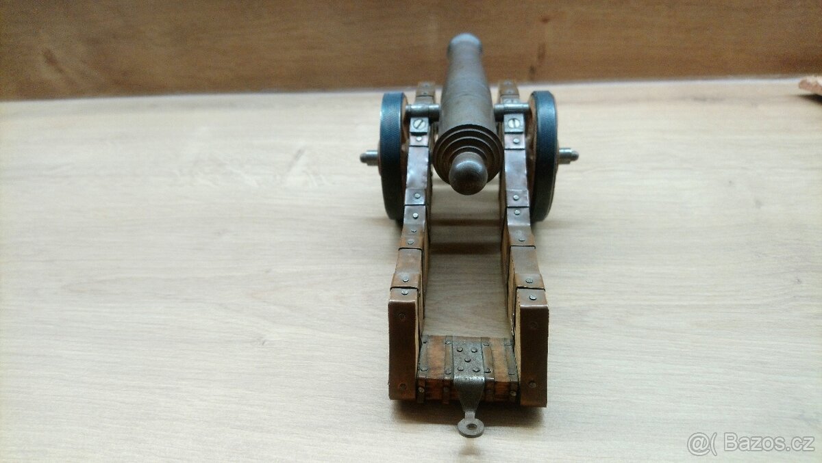 Model děla - 4