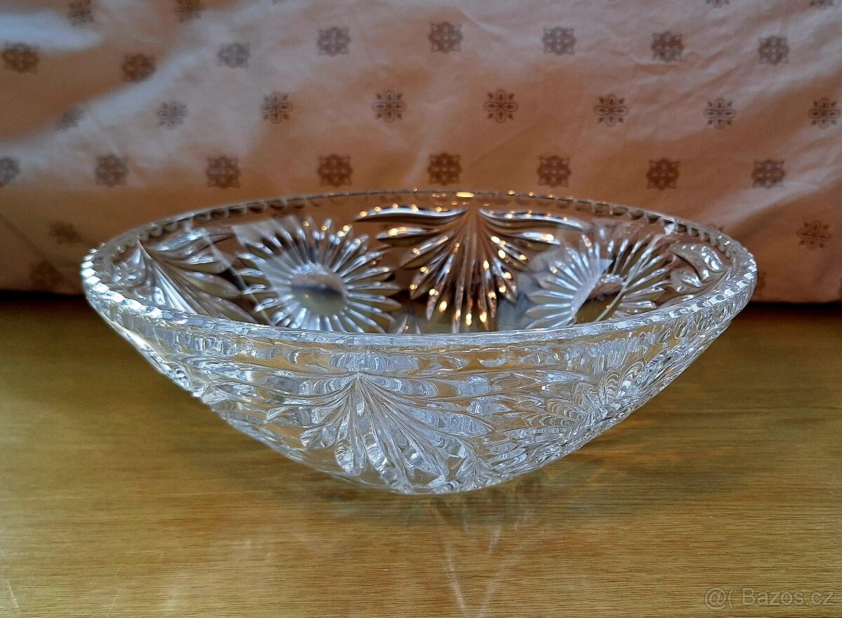 Luxusní broušené sklo – váza a miska - 4