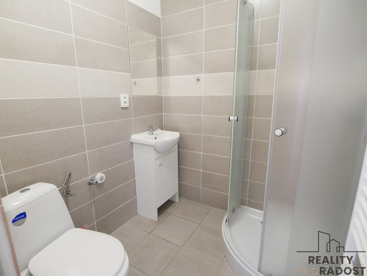 Byt k nájmu 1+kk v Hradci Králové - 4