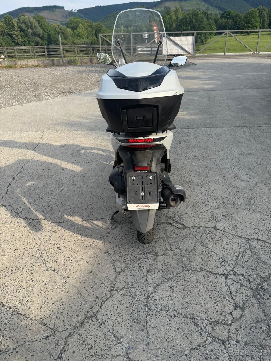Skútr honda sh 150i - 4