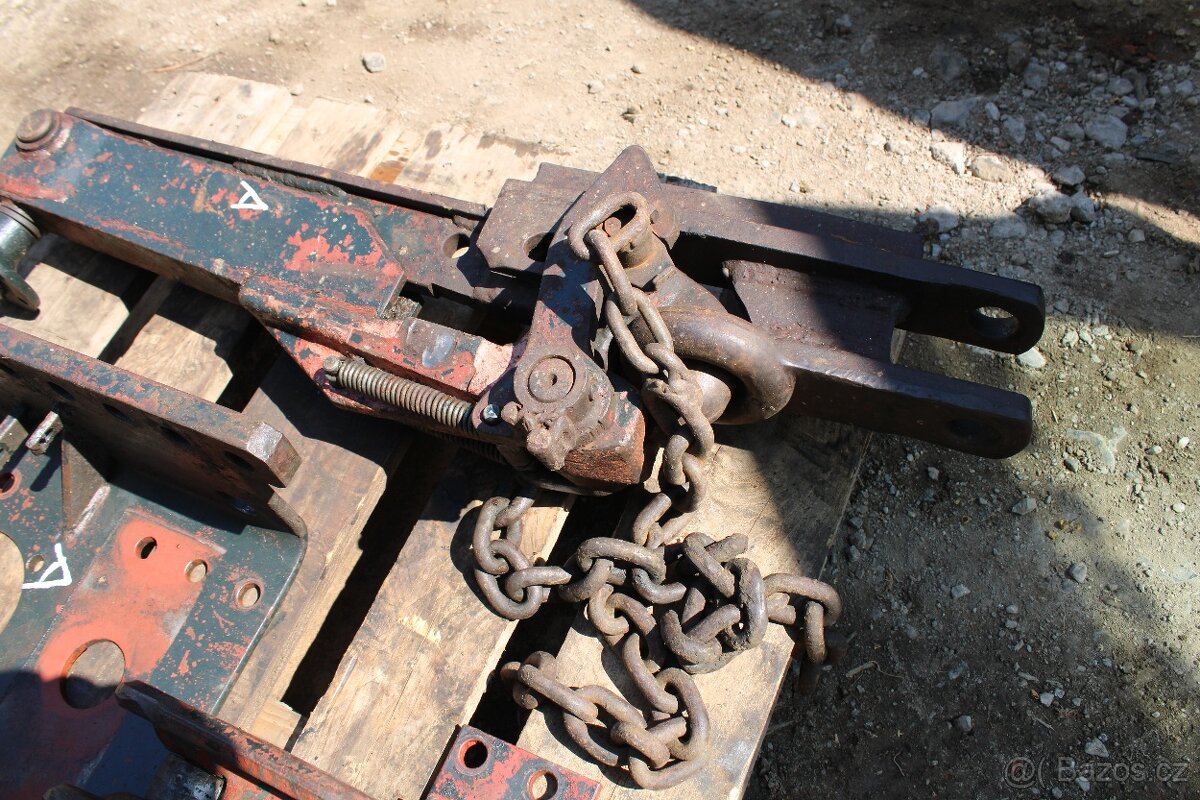 Zetor 7211 ramena konzole trn agrohák držák 3. bod - 4