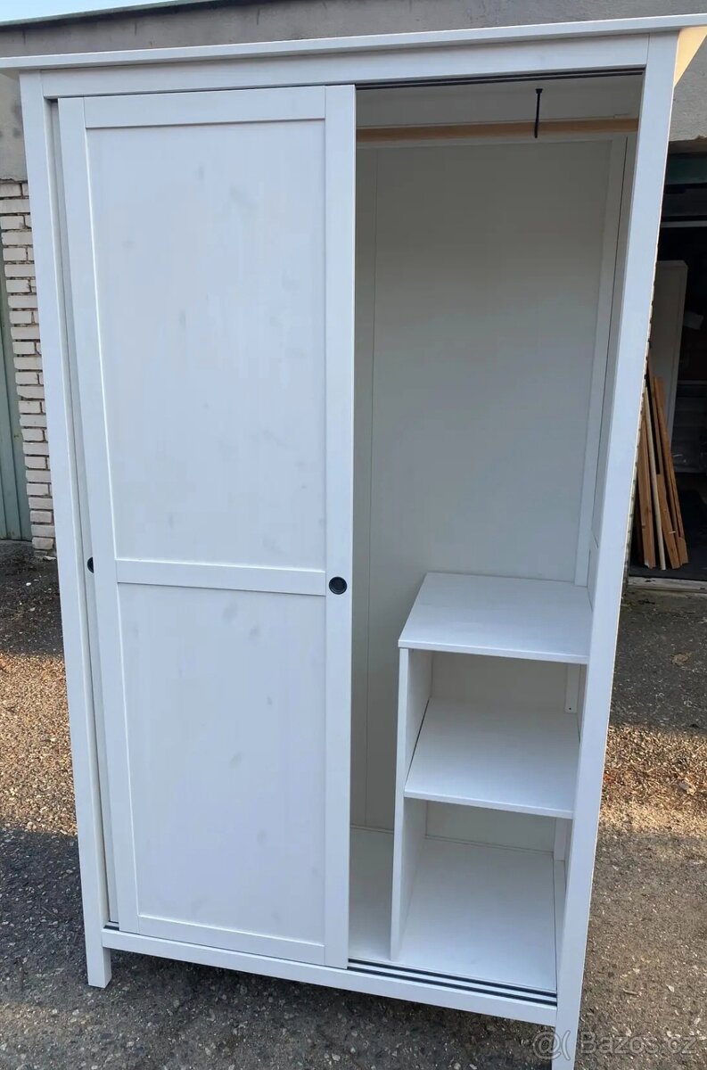 Prodám šatní skříň IKEA HEMNES - 4