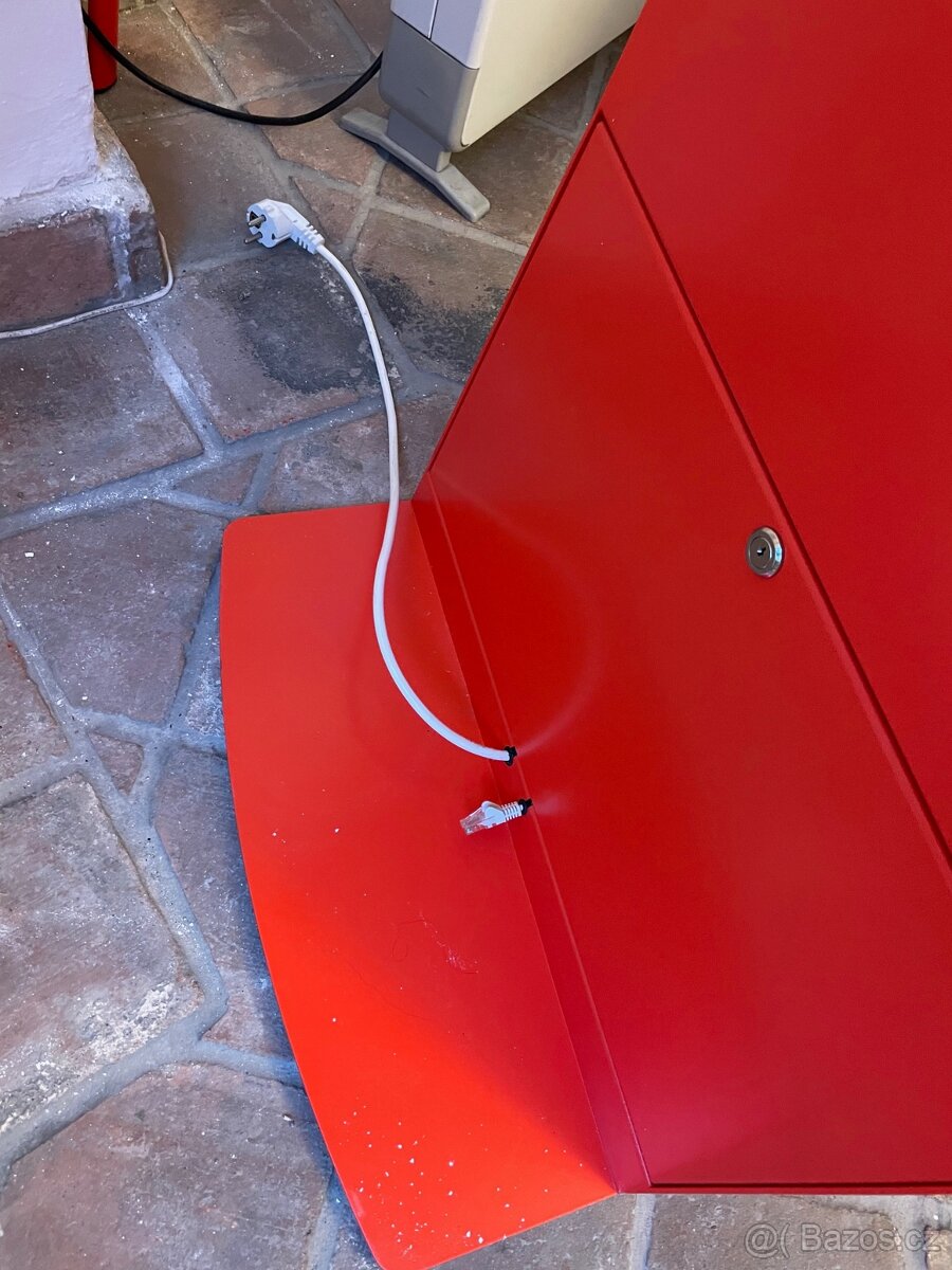 Stacionární kovový stojan na PC - 4