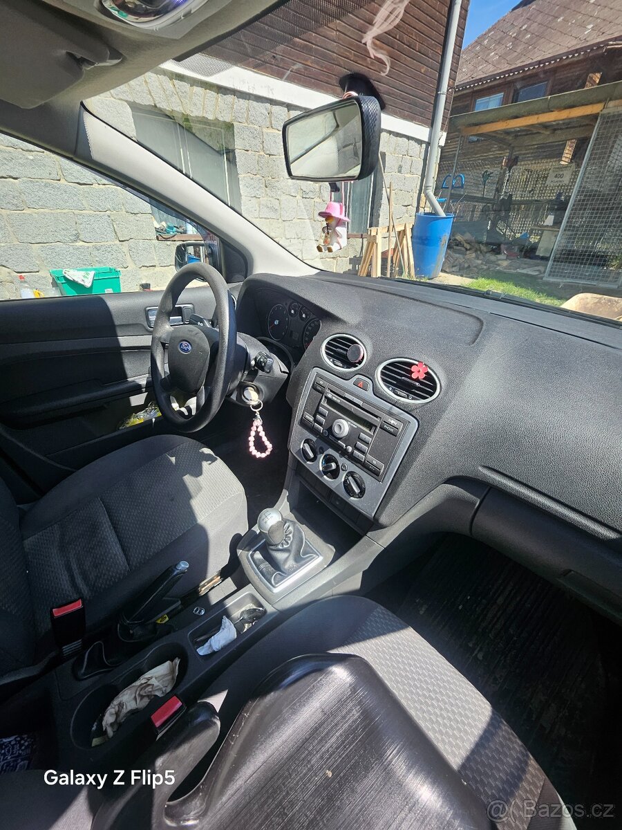 Ford Focus 1.6 74 kW - 4