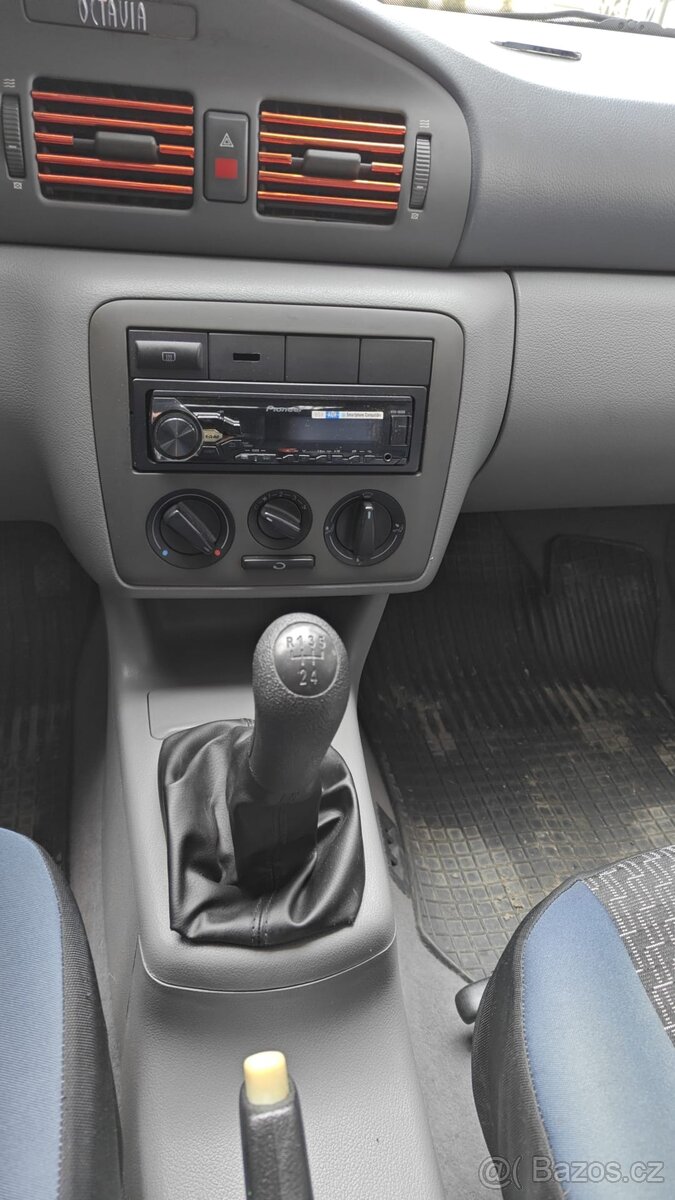 Škoda Octavia - 4