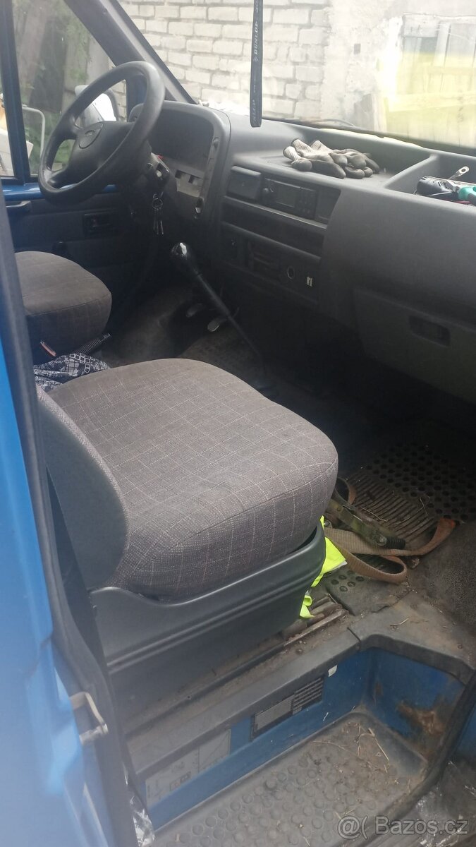 Odtahový speciál Ford Transit