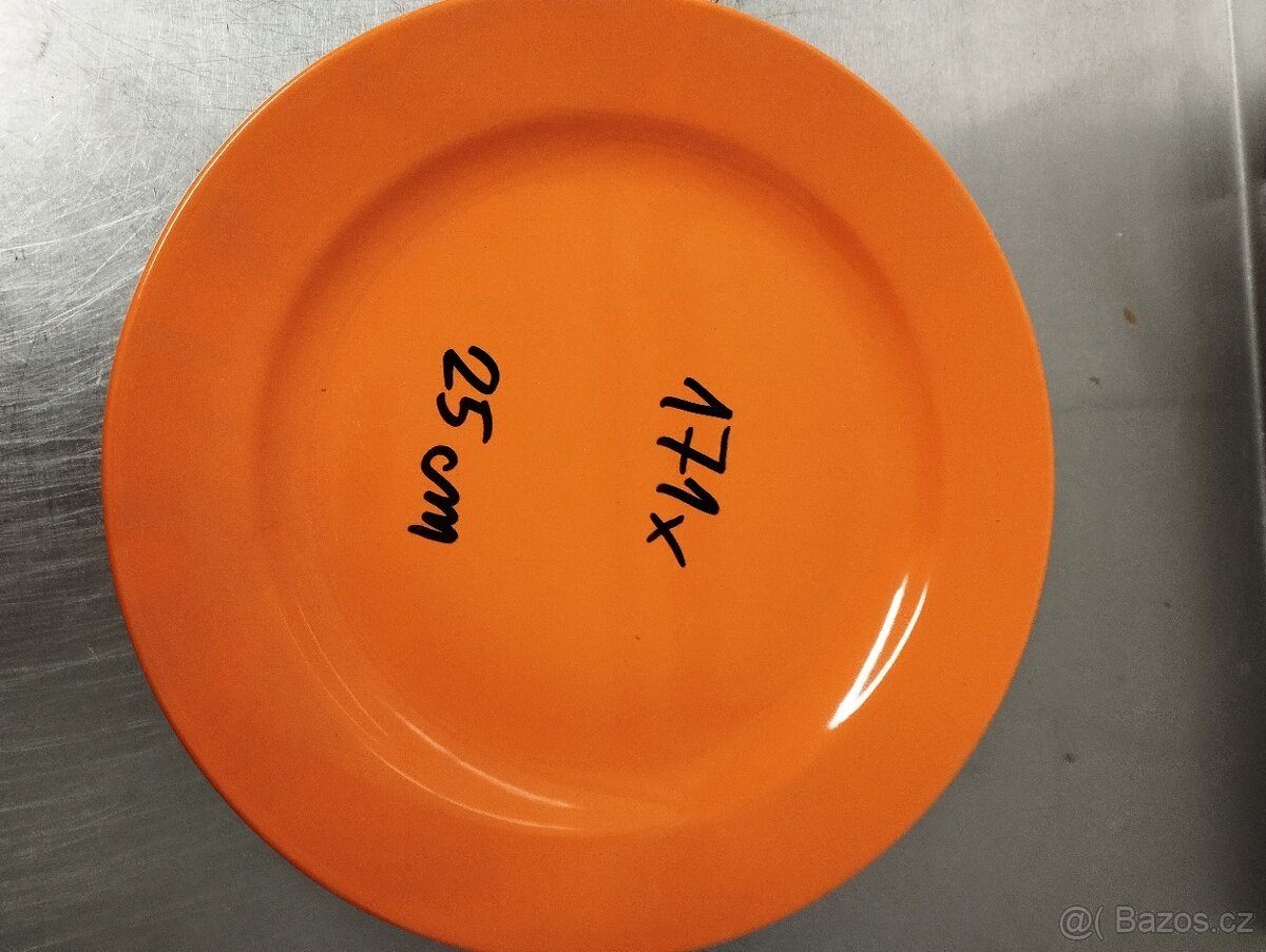 Porcelánové talíře barevné - NOVÉ - 4