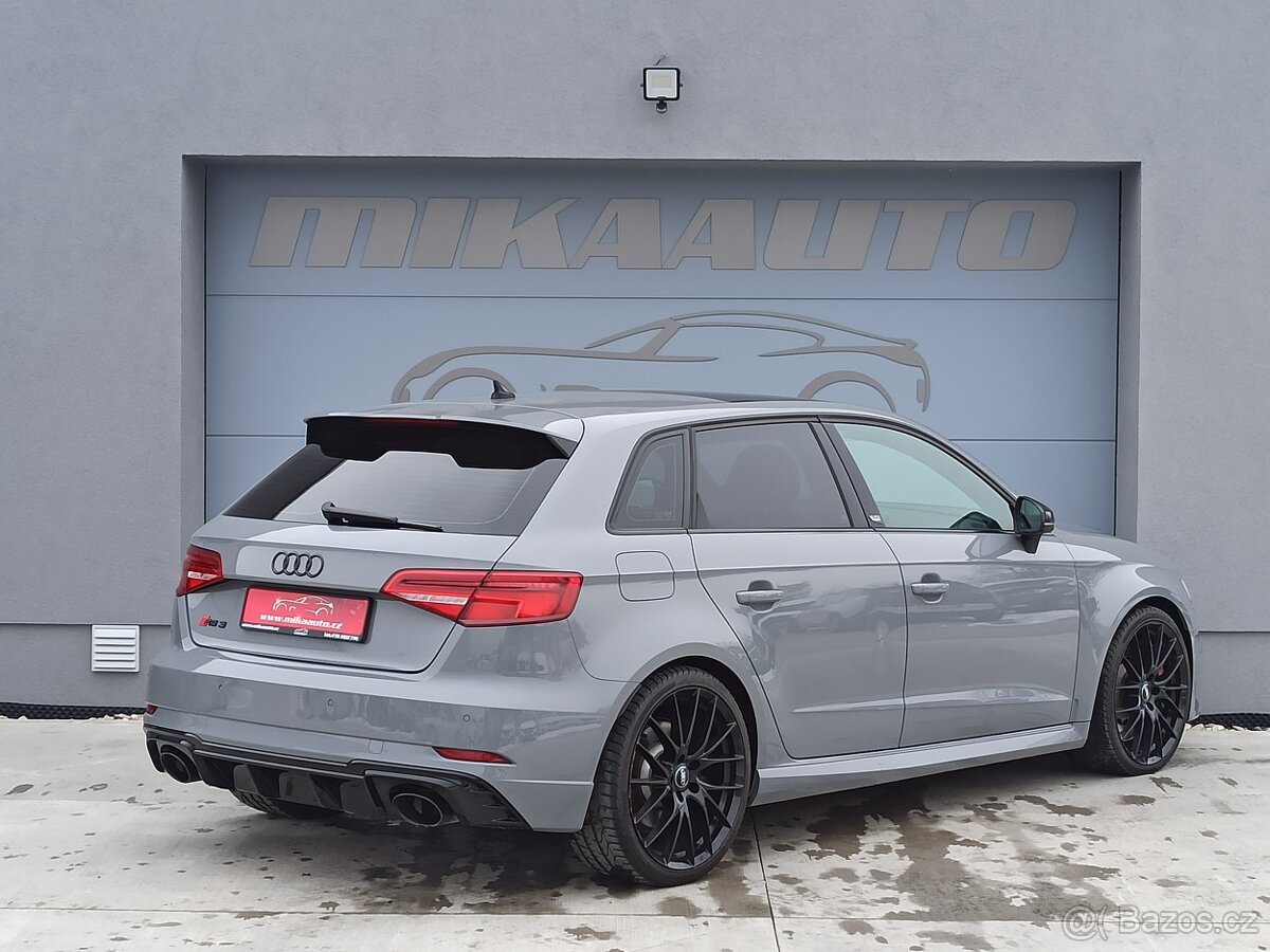 AUDI RS3 2.5TFSI BLACK EDITION - 4
